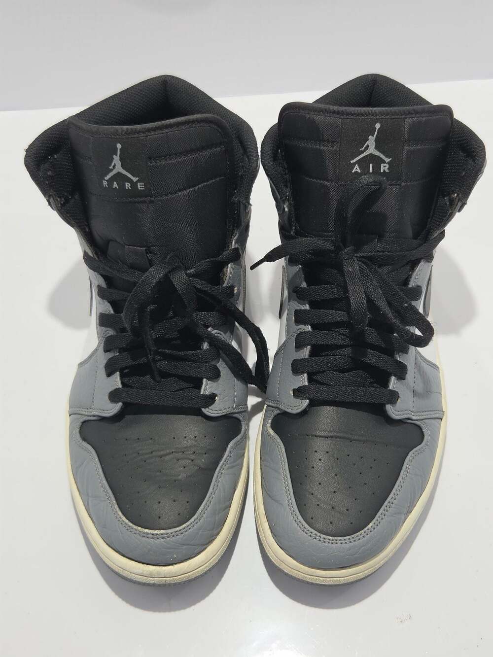 Air Jordan 1 Retro High 'Rare Air' Cool Grey Sneakers